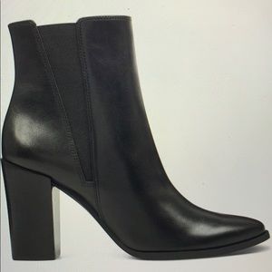 Nine West watchme block healed booties